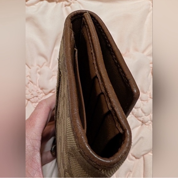Coach Beige and Brown Signature Wallet - Picture 6 of 8